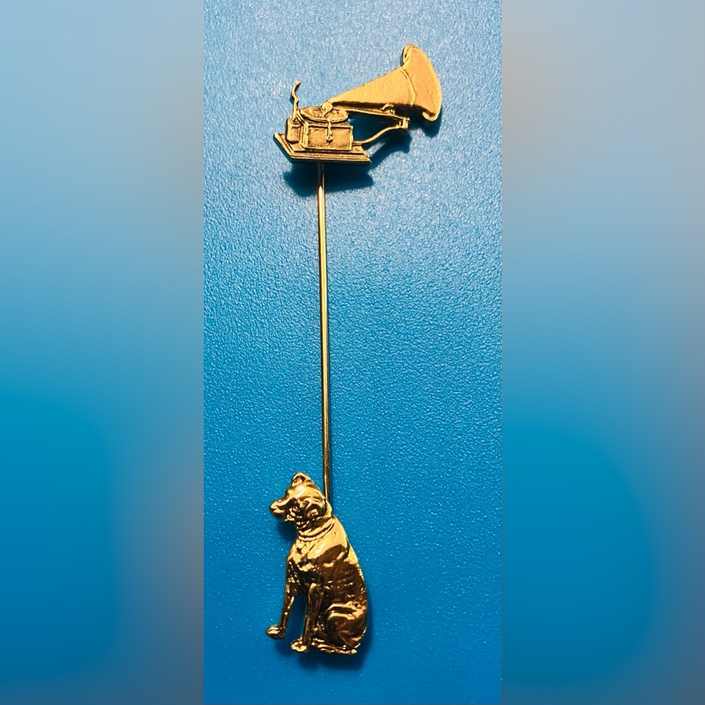 Vintage gold-tone RCA HMV ‘Nipper’ advertising stick pin